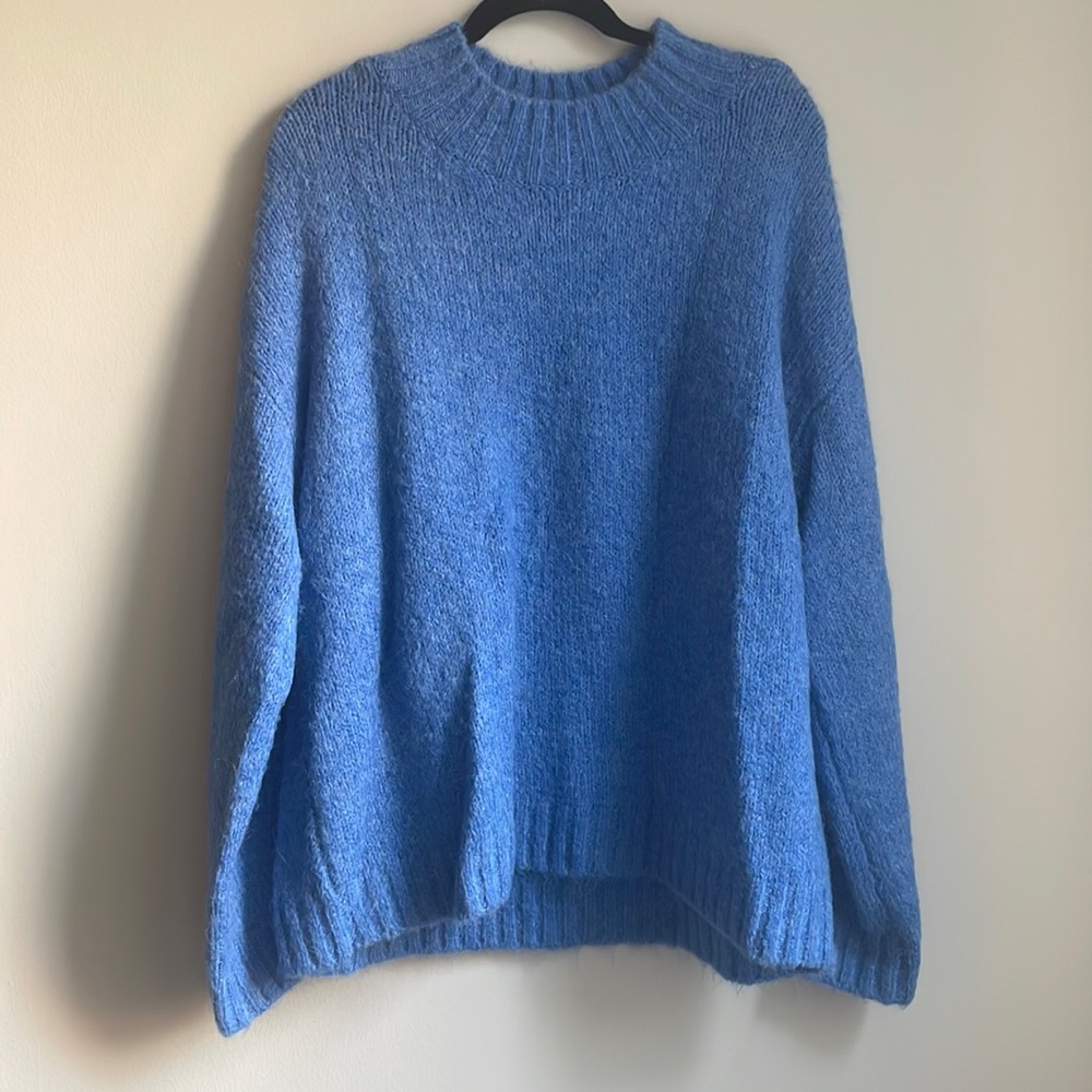 Oversized Pistola blue sweater